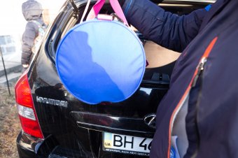 A kormány 165 millió lejjel kiegészítette az ukrán menekültek ellátására előirányzott keretet