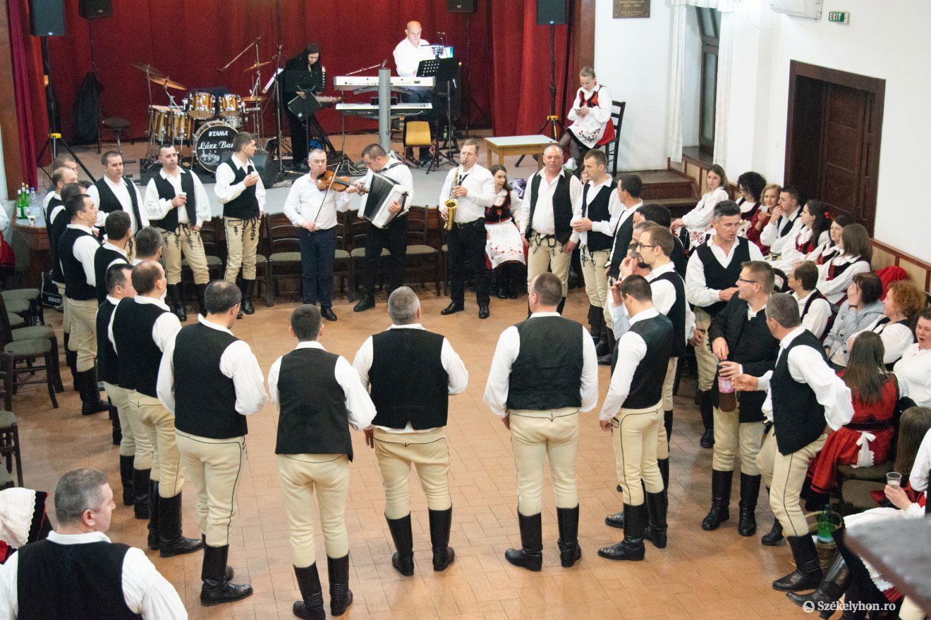 •  Fotó: László Ildikó