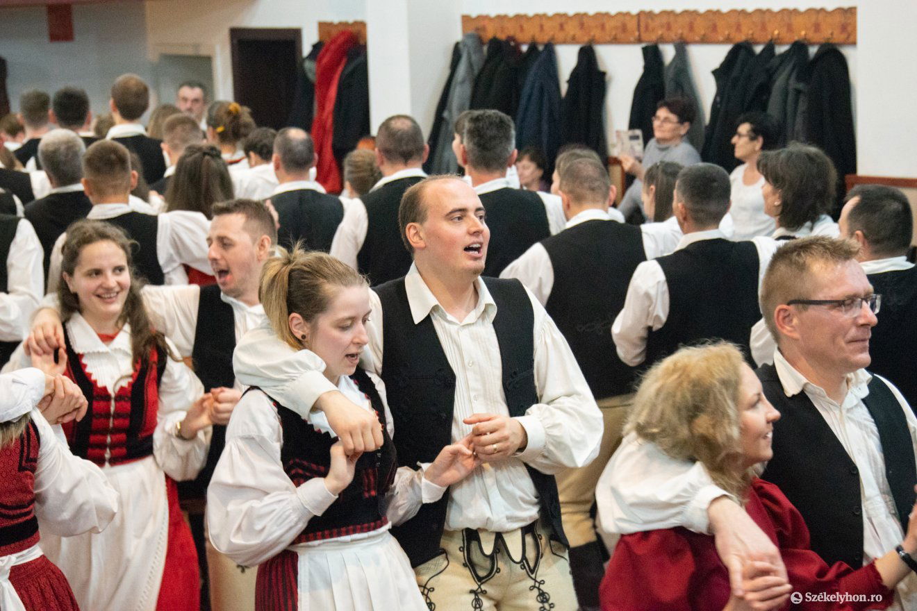 •  Fotó: László Ildikó