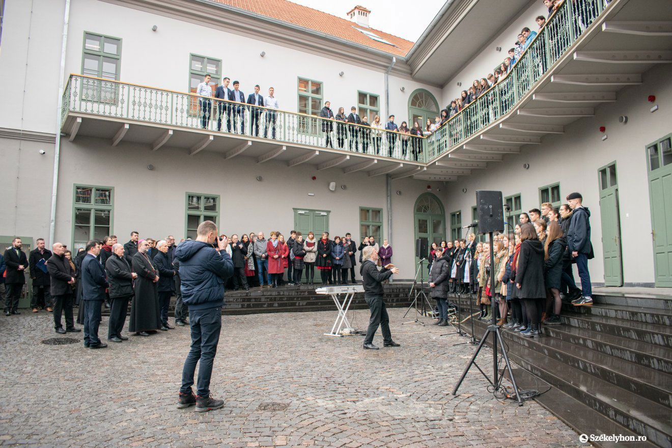 •  Fotó: László Ildikó