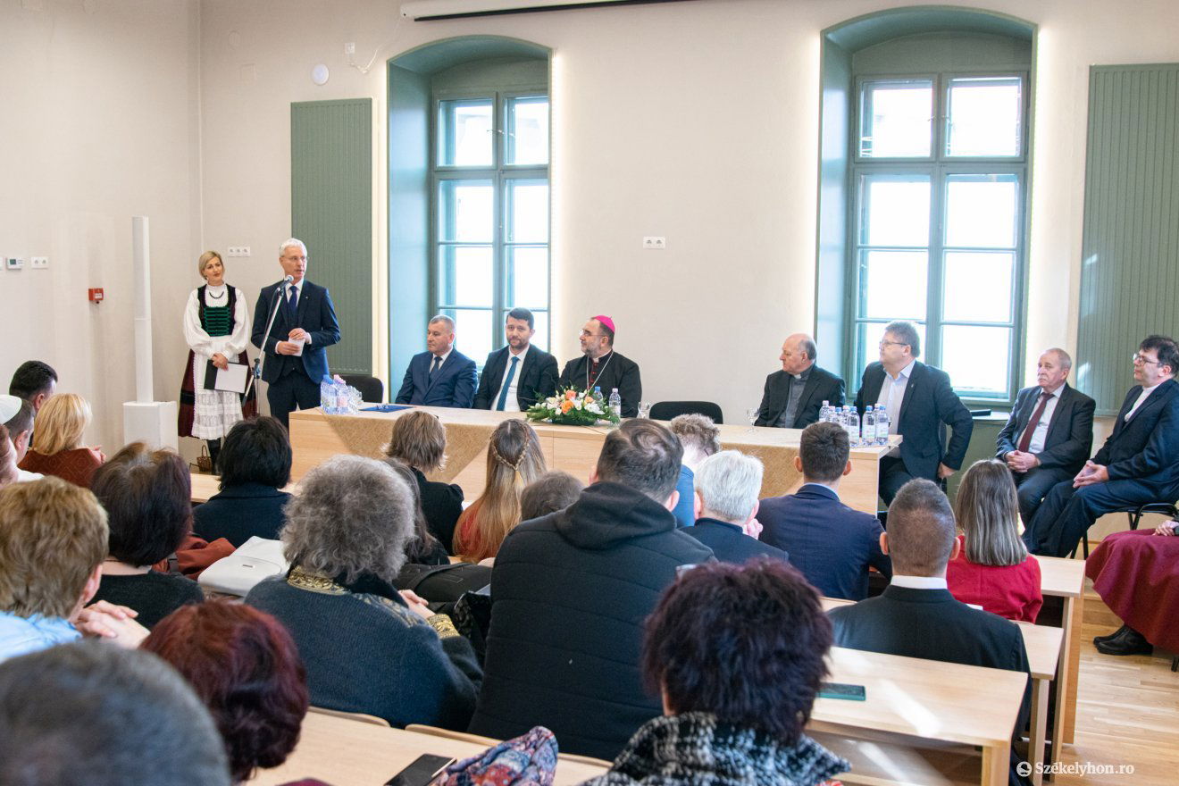 •  Fotó: László Ildikó