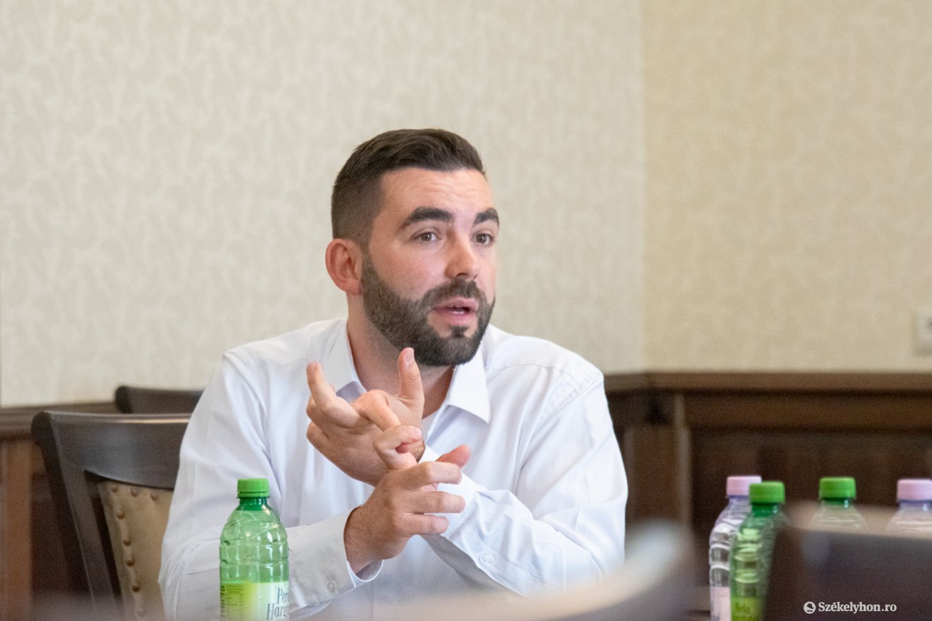 Nemzetpolitikai kérdésekről egyeztetnének a nyertes magyarországi pártokkal