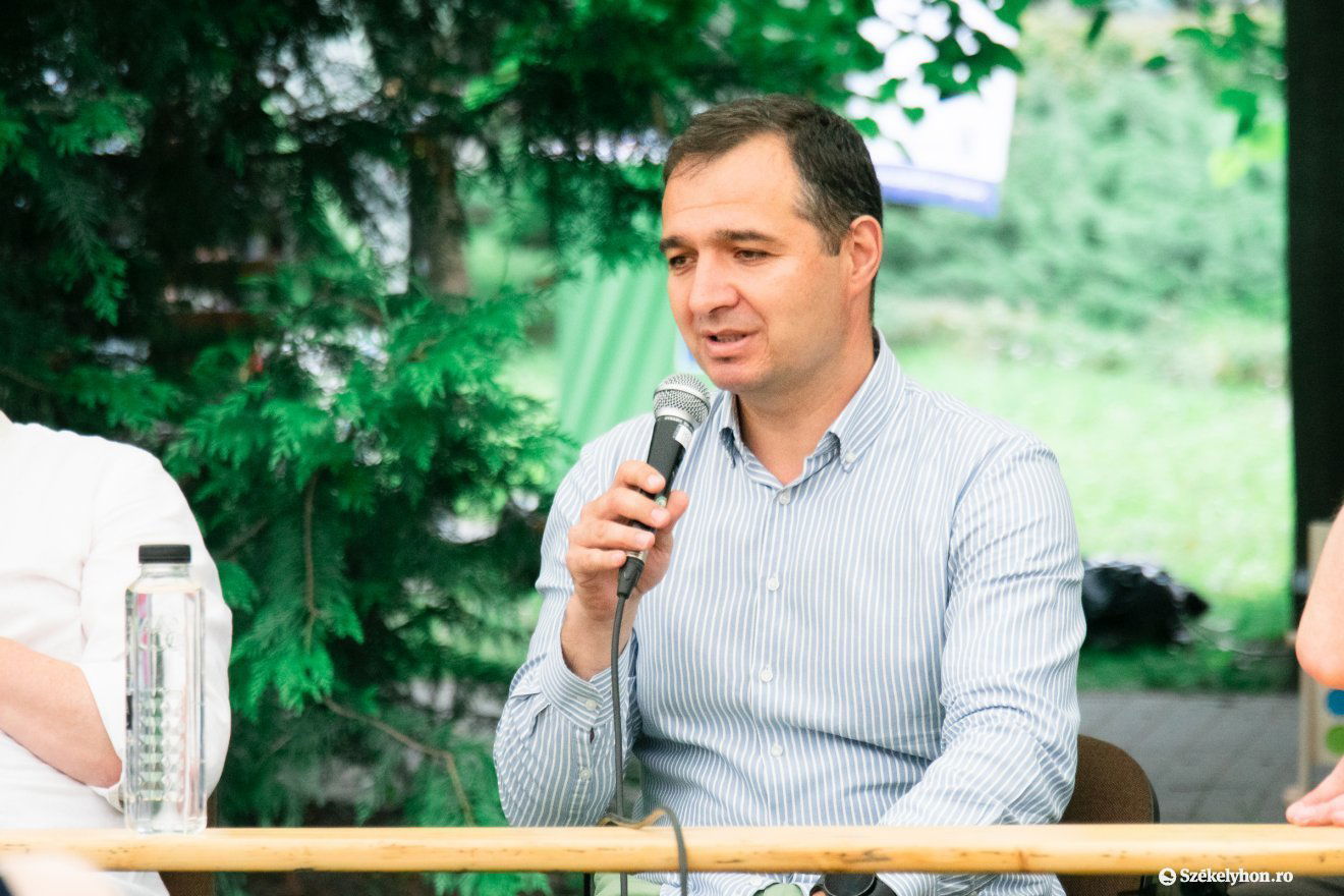 Geréb László, a Heti Hírmondó hetilap tulajdonosa •  Fotó: László Ildikó