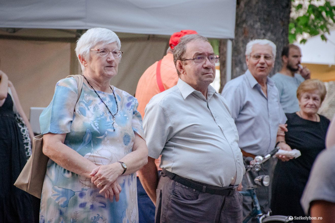 •  Fotó: László Ildikó