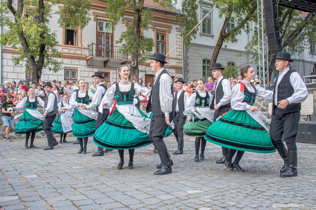 •  Fotó: László Ildikó