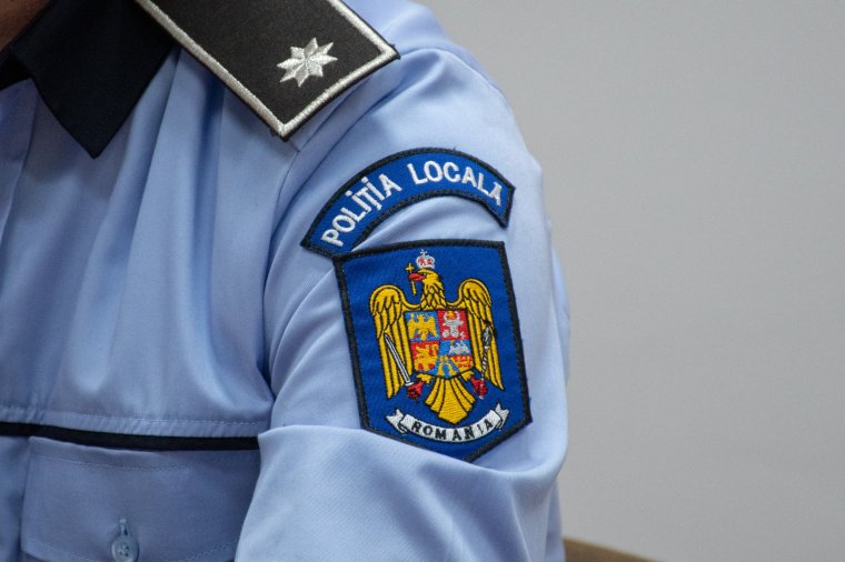 Ellenőrzi a helyi rendőrség munkáját és kölcsönt vesz fel az önkormányzat