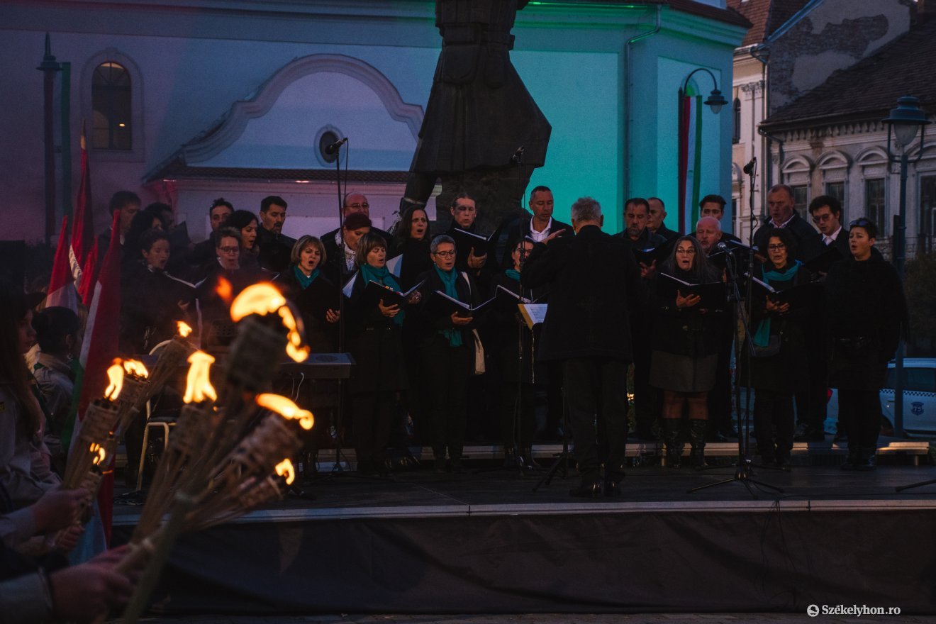 •  Fotó: László Ildikó