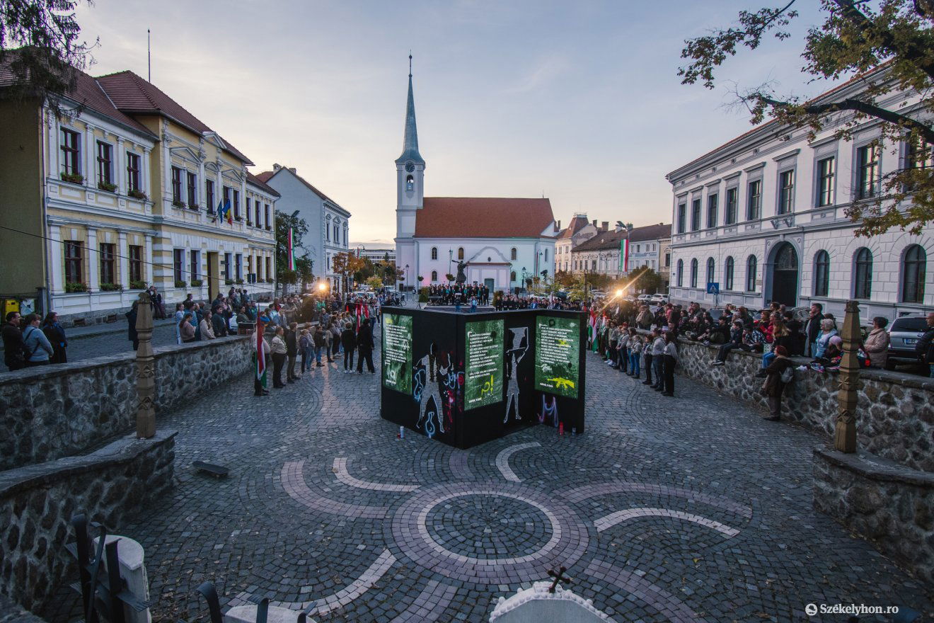 •  Fotó: László Ildikó
