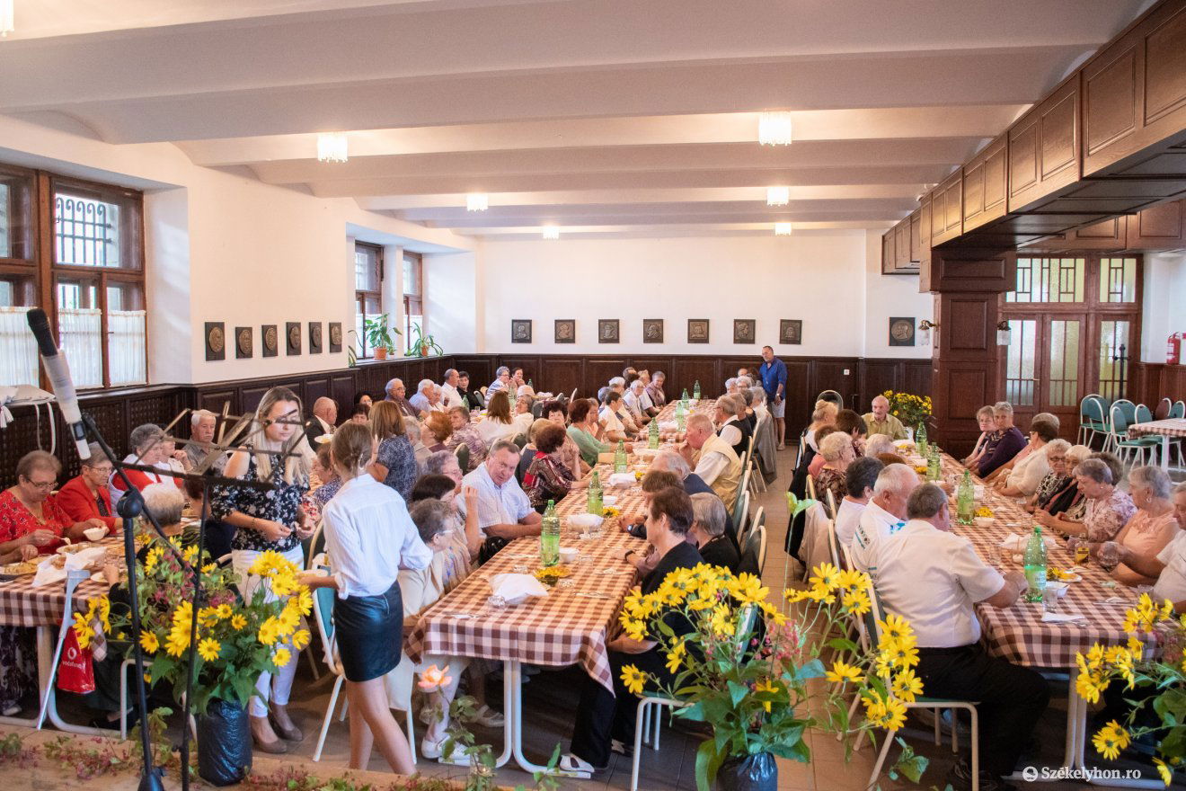 •  Fotó: László Ildikó