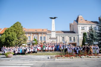 Bemutatják az Udvarhelyszék népviseleteit összegző kötetet