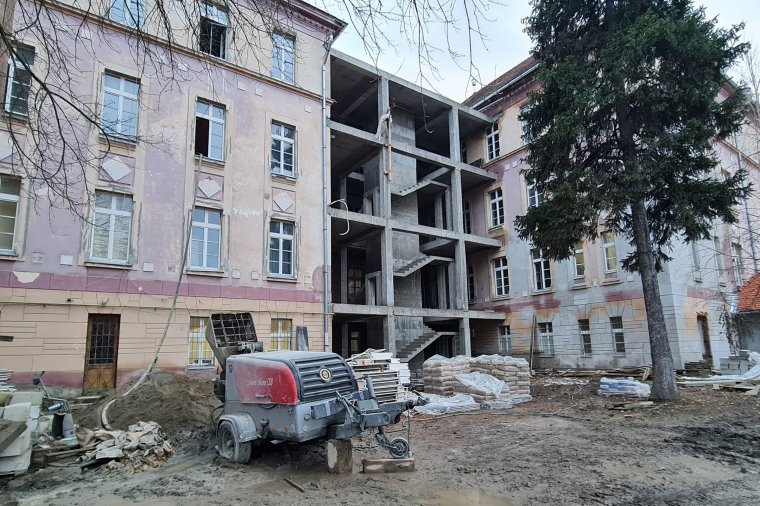 Iskolafelújítás Székelykeresztúron: amit idén megtehetsz, ne halaszd jövőre