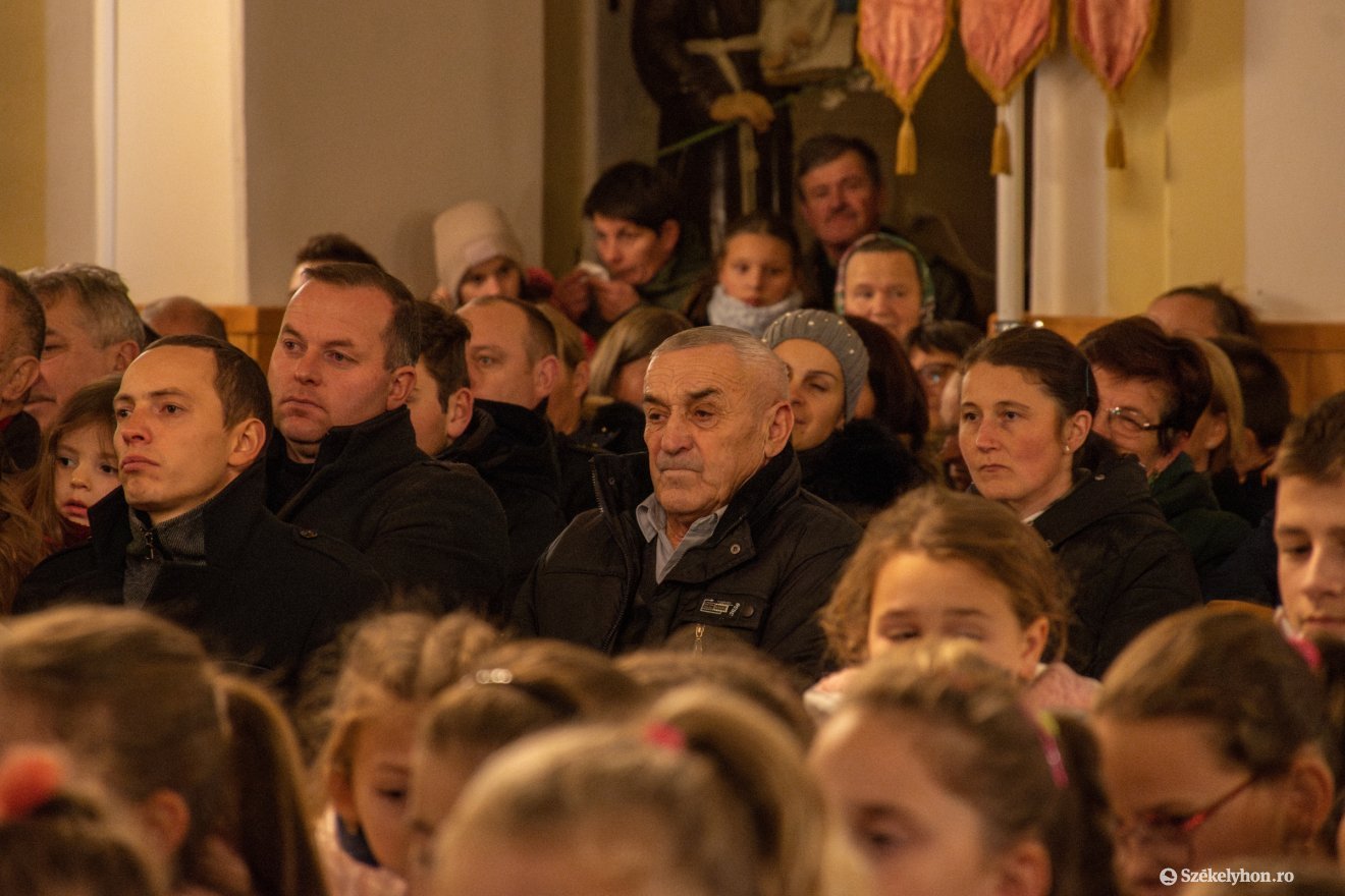 •  Fotó: László Ildikó