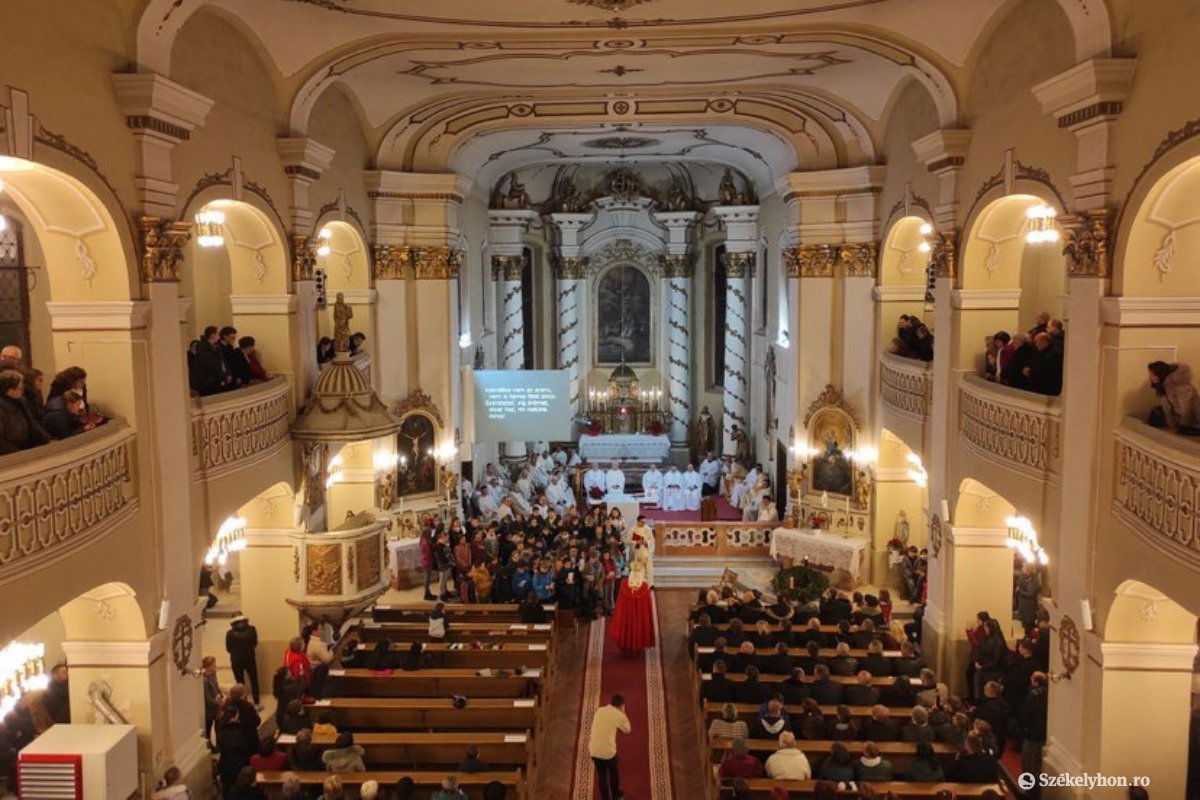 •  Fotó: Sándor Béla