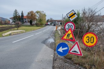 Elkezdődik a körforgalom kialakítása Székelyszentléleknél
