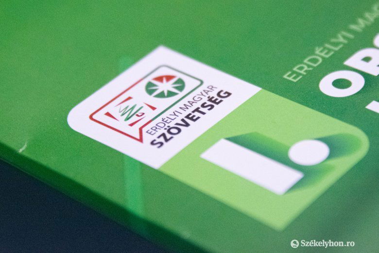 Erdélyi Magyar Szövetség. 
A  nemzeti autonómia-párti tábor sorait akarják rendezni •  Fotó: László Ildikó