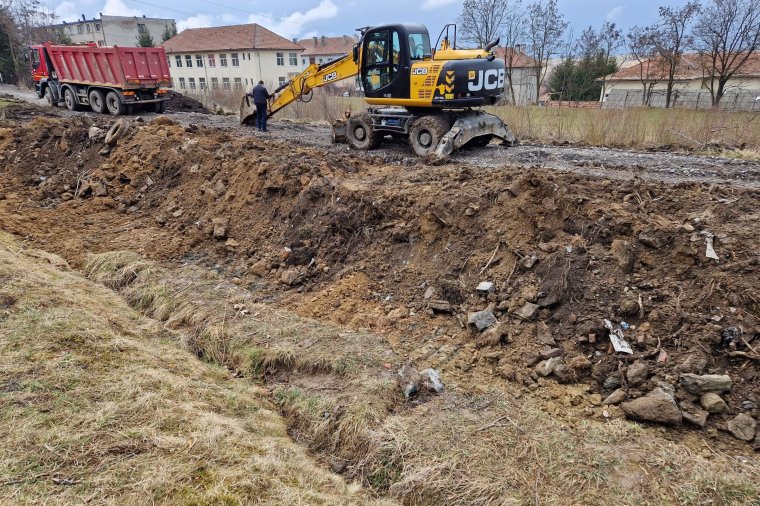 Tavaly nyertek, idén építkeznek, jövőben fociznának