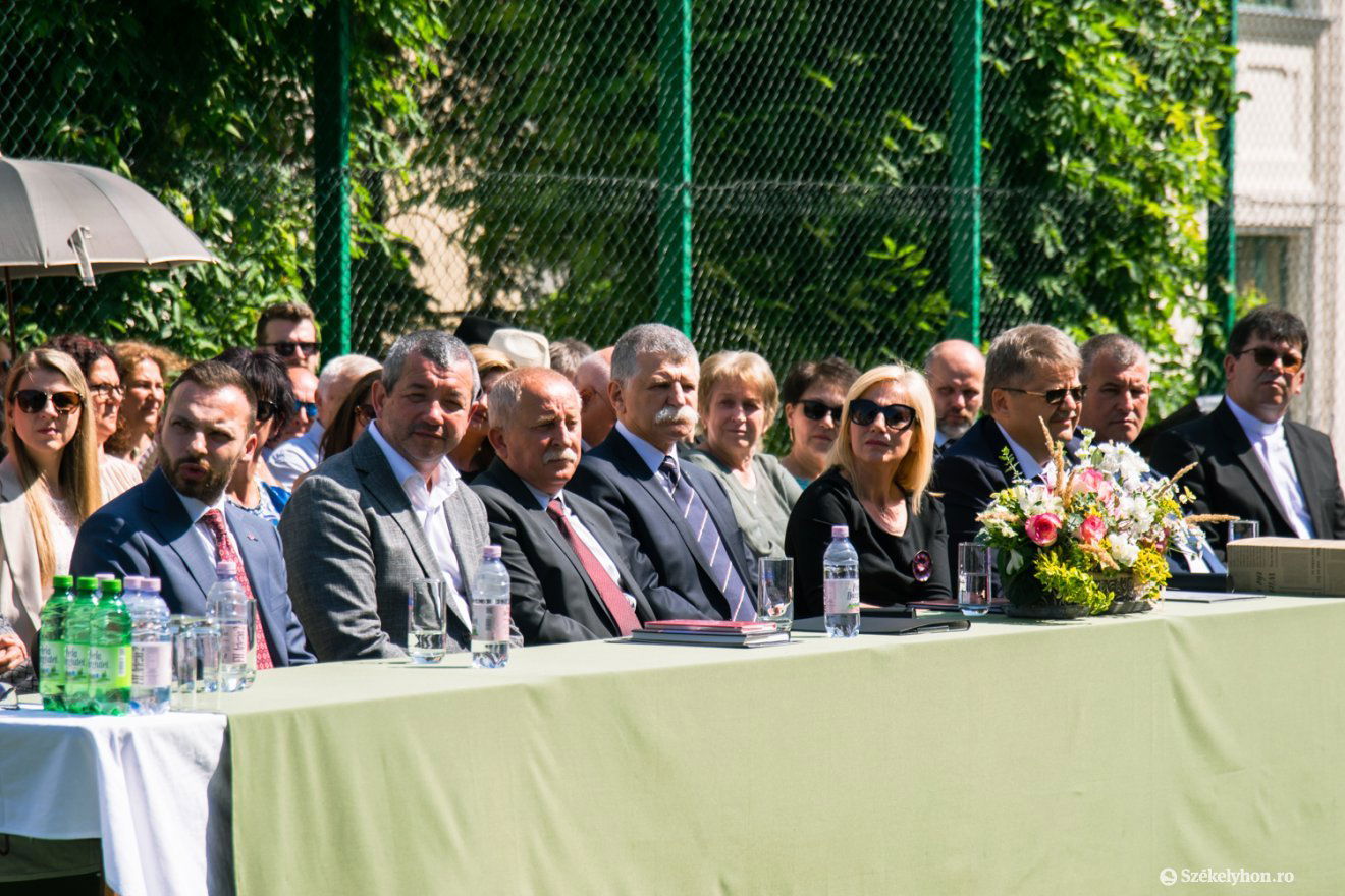 •  Fotó: László Ildikó