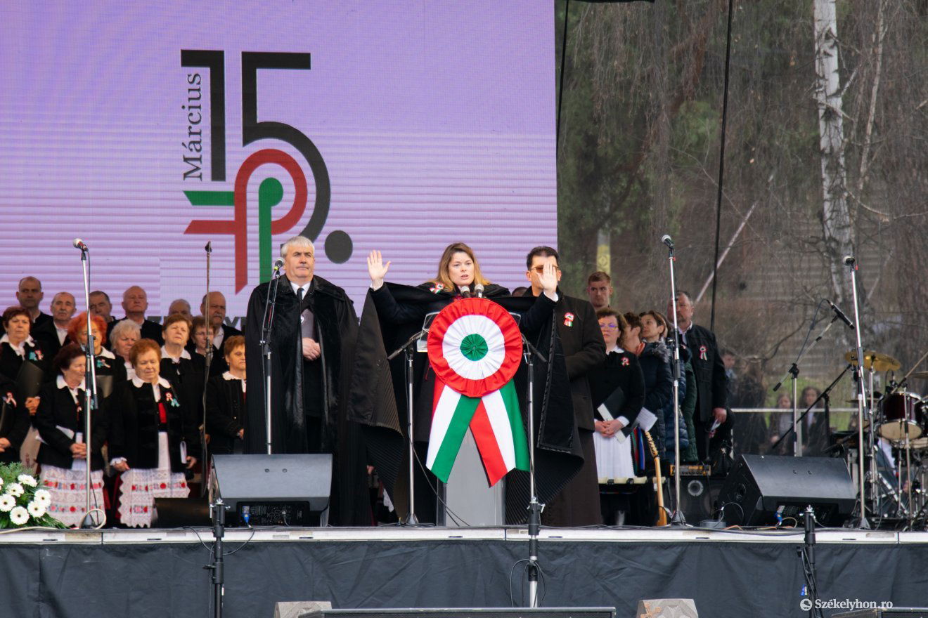 •  Fotó: László Ildikó