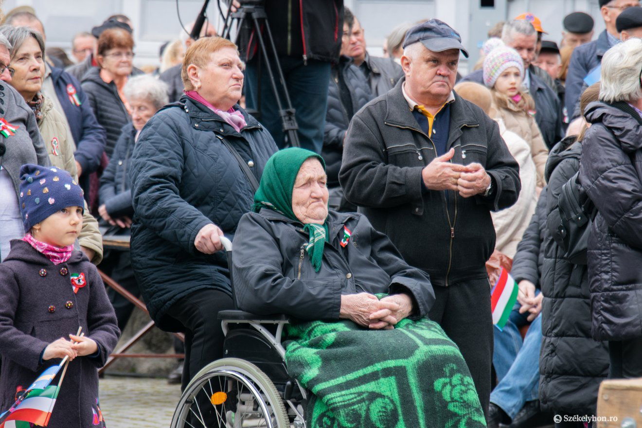 •  Fotó: László Ildikó