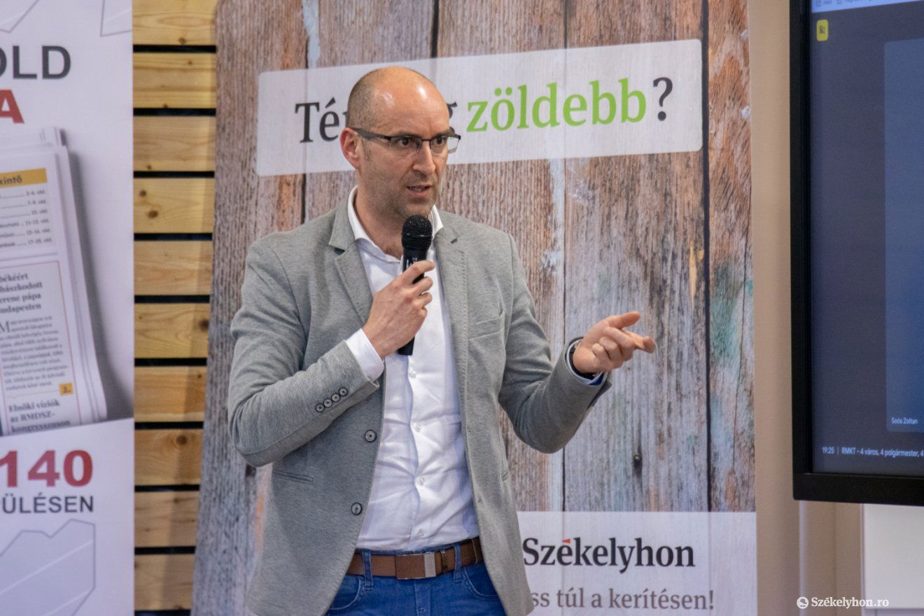 Kozán István, a Székelyhon főszerkesztője •  Fotó: László Ildikó