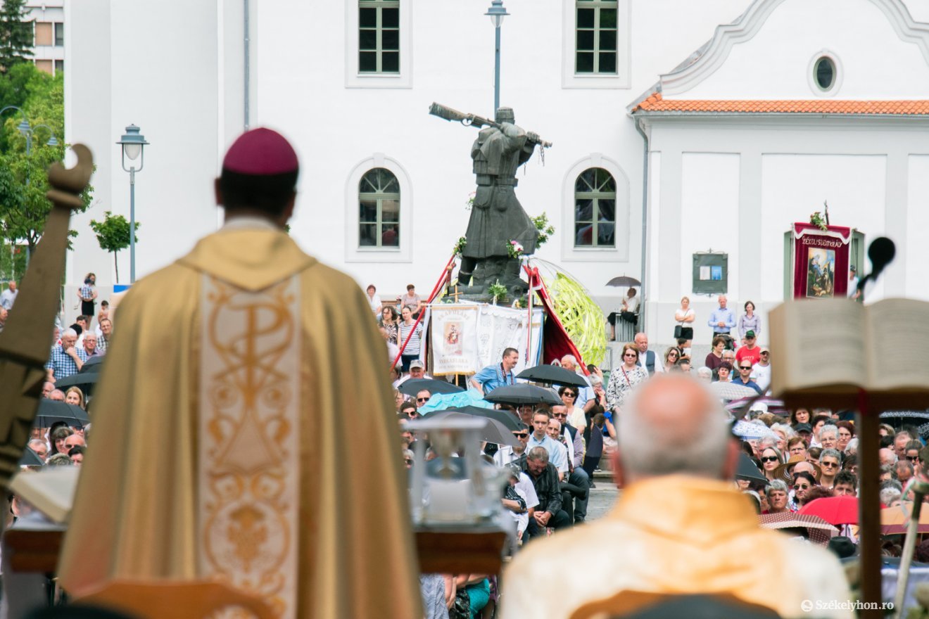 •  Fotó: László Ildikó
