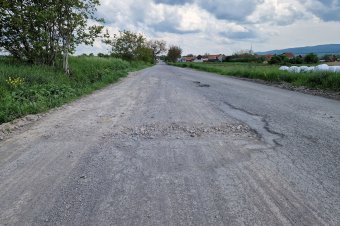Szép tervekből gödrös valóság a Homoród mentén