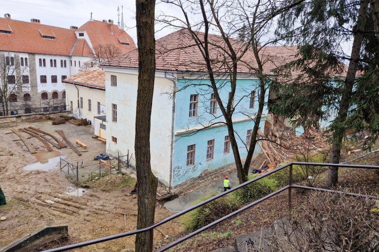 Folytatja az adománygyűjtését a székelyudvarhelyi károsultak megsegítésére az Óbudai Egyetem