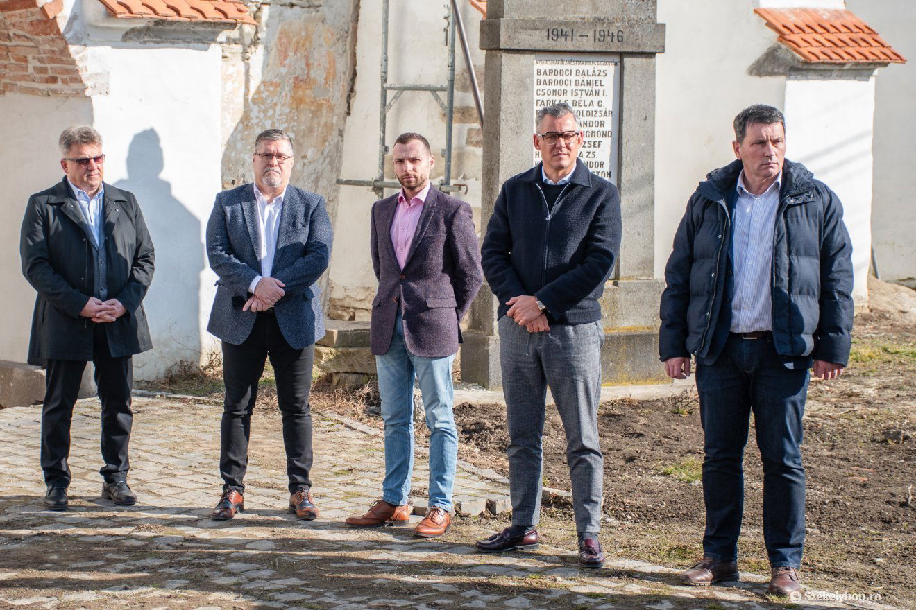 •  Fotó: László Ildikó