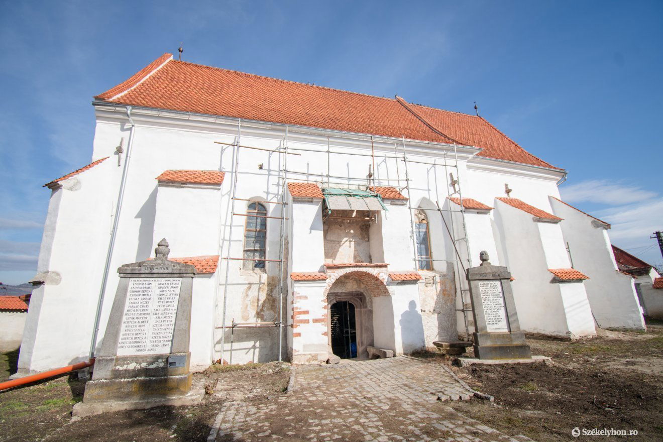 •  Fotó: László Ildikó