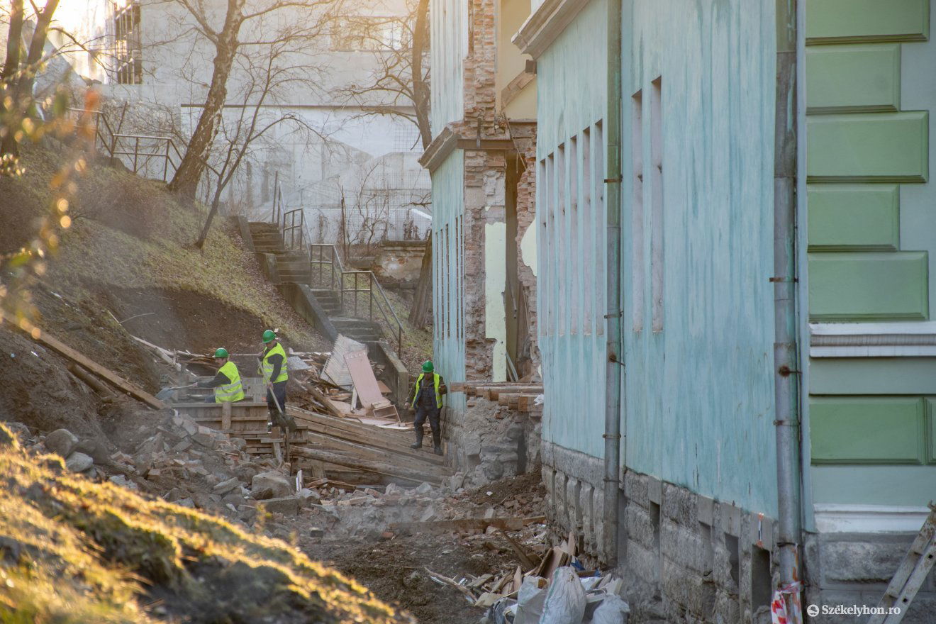 &bullet;  Fotó: László Ildikó