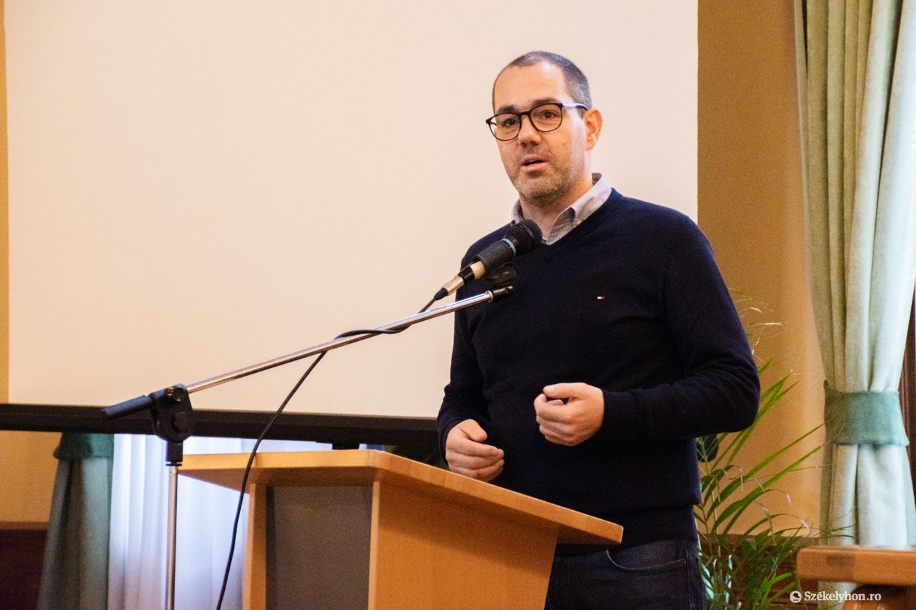 Péter Balázs, a POL frakcióvezető-helyettese •  Fotó: László Ildikó
