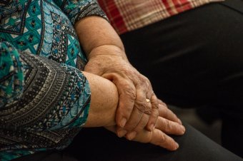Az idős foglalkoztatás fontosságáról: „sok új dolgot tanulunk, és sok régit idézünk fel együtt”