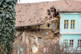 Napokon belül elkezdődhetnek a részben összeomlott bentlakás állagmegőrzési munkálatai