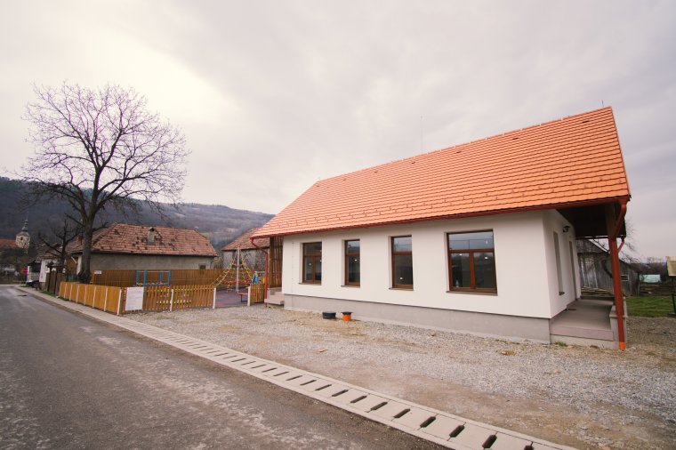 Helyi forrásból építettek közösségi házat Küküllőkeményfalván