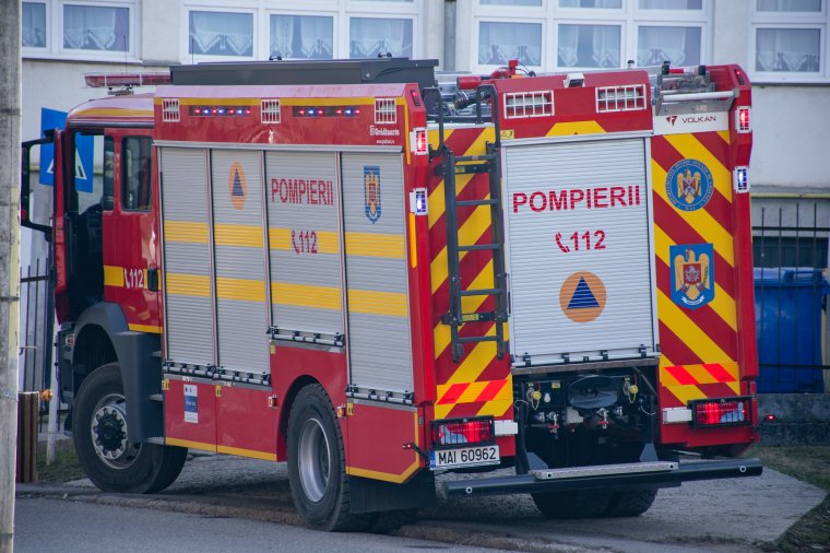 Tűz ütött ki egy iskolában, a tanárok fékezték meg a lángokat