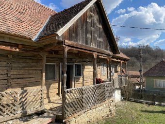 Örökségmentés: restaurálják a hagyományos székely portákat