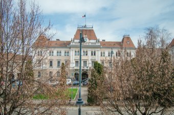 Felfüggesztette két alkalmazottját a székelyudvarhelyi városháza a DNA-ügy miatt