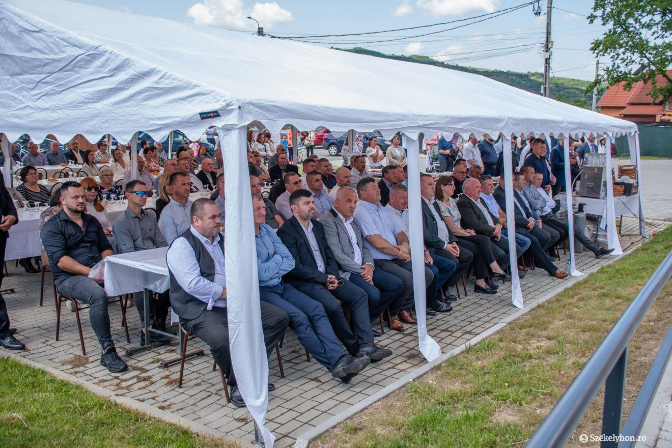 •  Fotó: László Ildikó