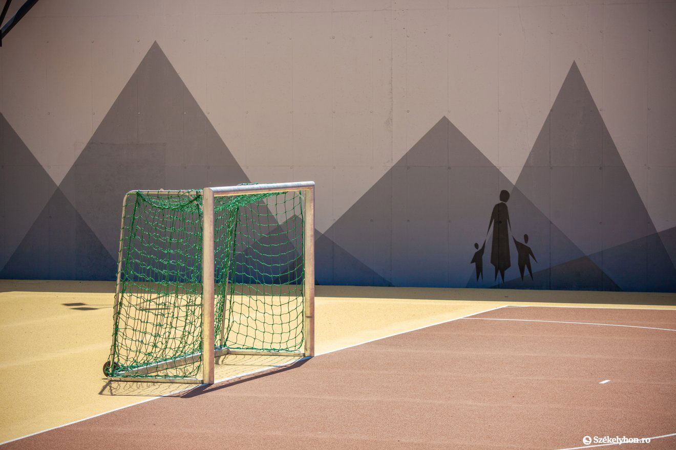 A talaj gumiborítása sok sportnak kedvez •  Fotó: Csató Andrea