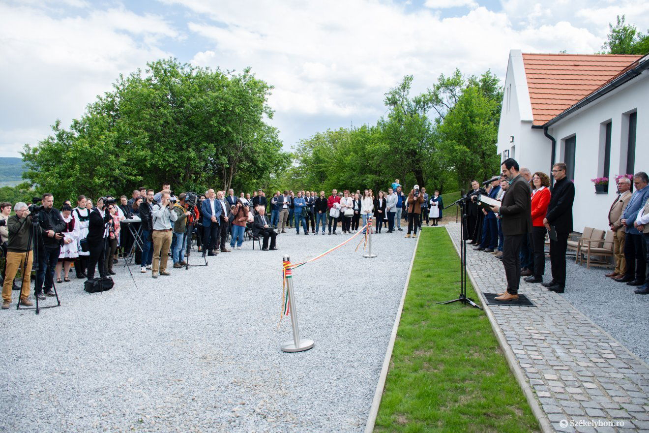 •  Fotó: László Ildikó