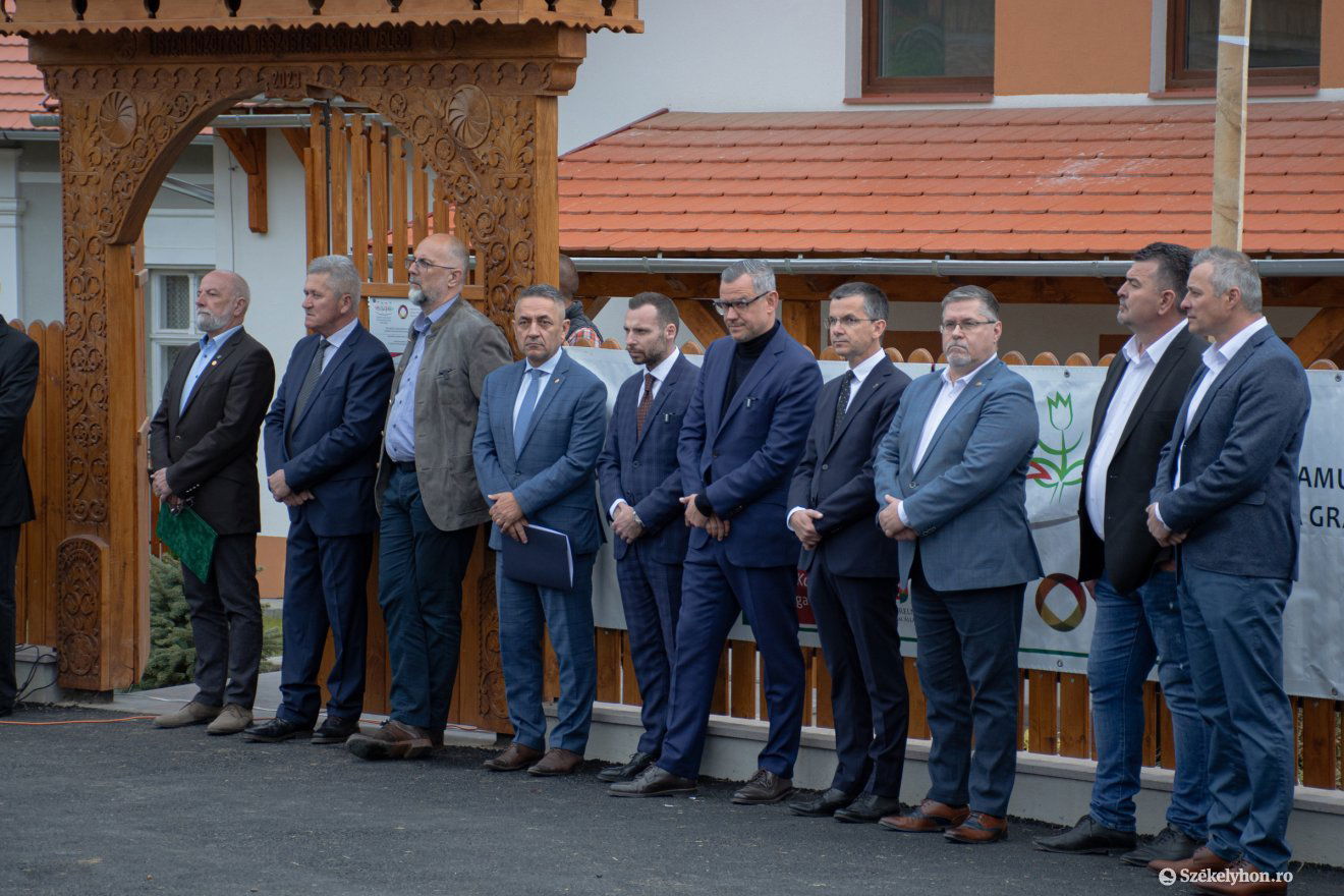 •  Fotó: László Ildikó