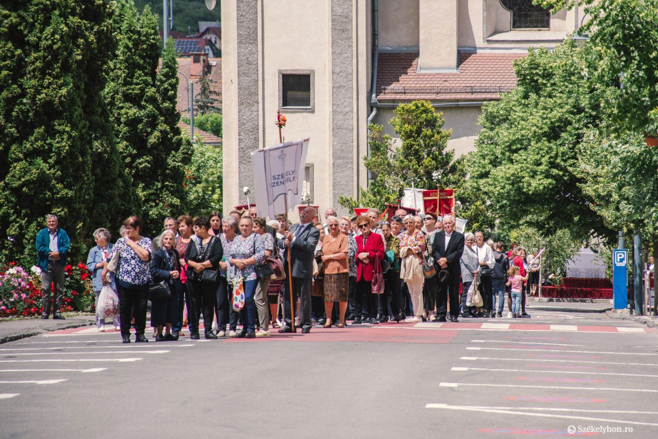 •  Fotó: László Ildikó