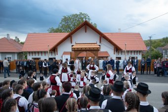 A közösség javát szolgáló multifunkcionális sporttermet adtak át Székelyszentkirályon