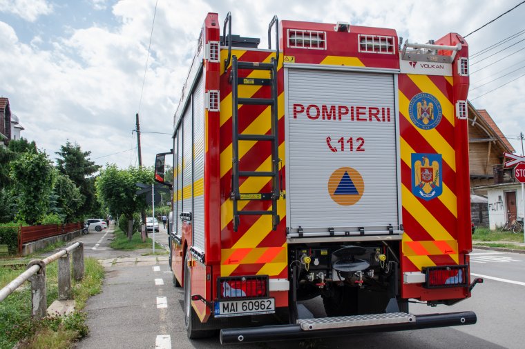 Két Maros megyei településen is tűz pusztított, Brassó megyében erdőtűz okozott gondot