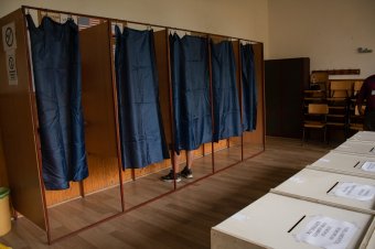 A nap, amikor öt szavazólapon döntünk a jövőnkről