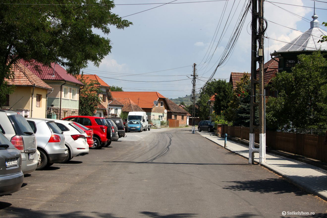 A Felszeg utcák modernizálása befejeződött, már csak át kell vennie a községházának •  Fotó: Csató Andrea