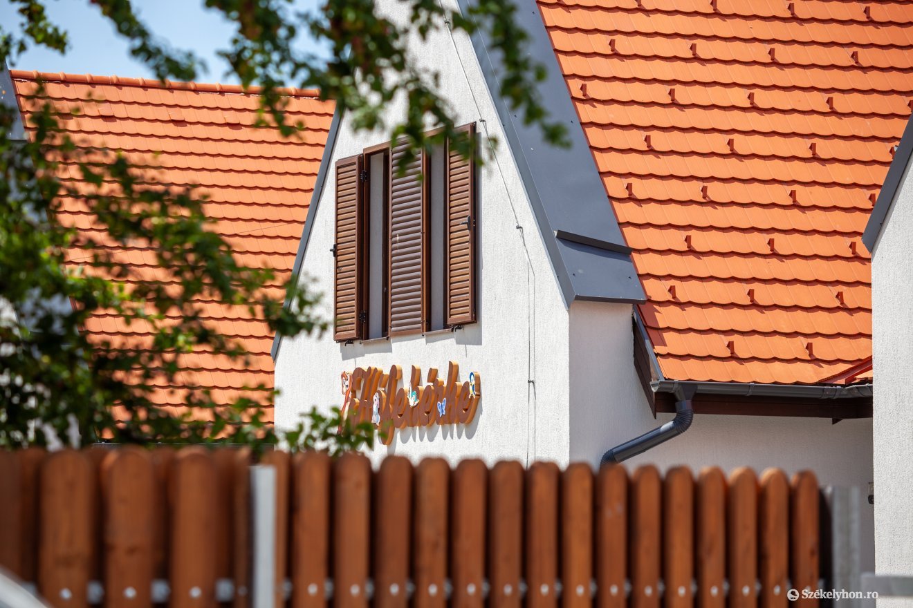 Egyre szebb az új napköziépület, de még várni kell a befejezéshez •  Fotó: Csató Andrea
