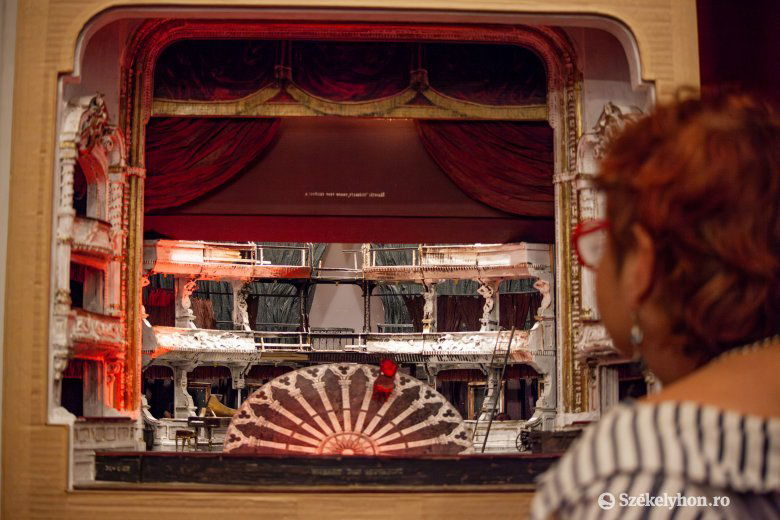 színház, előadás, színész, teatrológus, beszélgetés