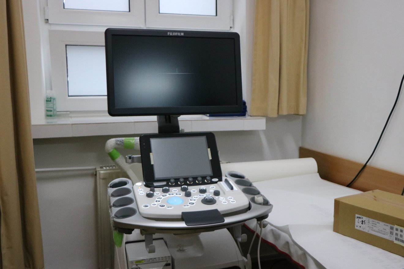 Több osztályra is érkeztek különböző ultrahangkészülékek •  Fotó: Székelyudvarhely Polgármesteri Hivatala/Facebook