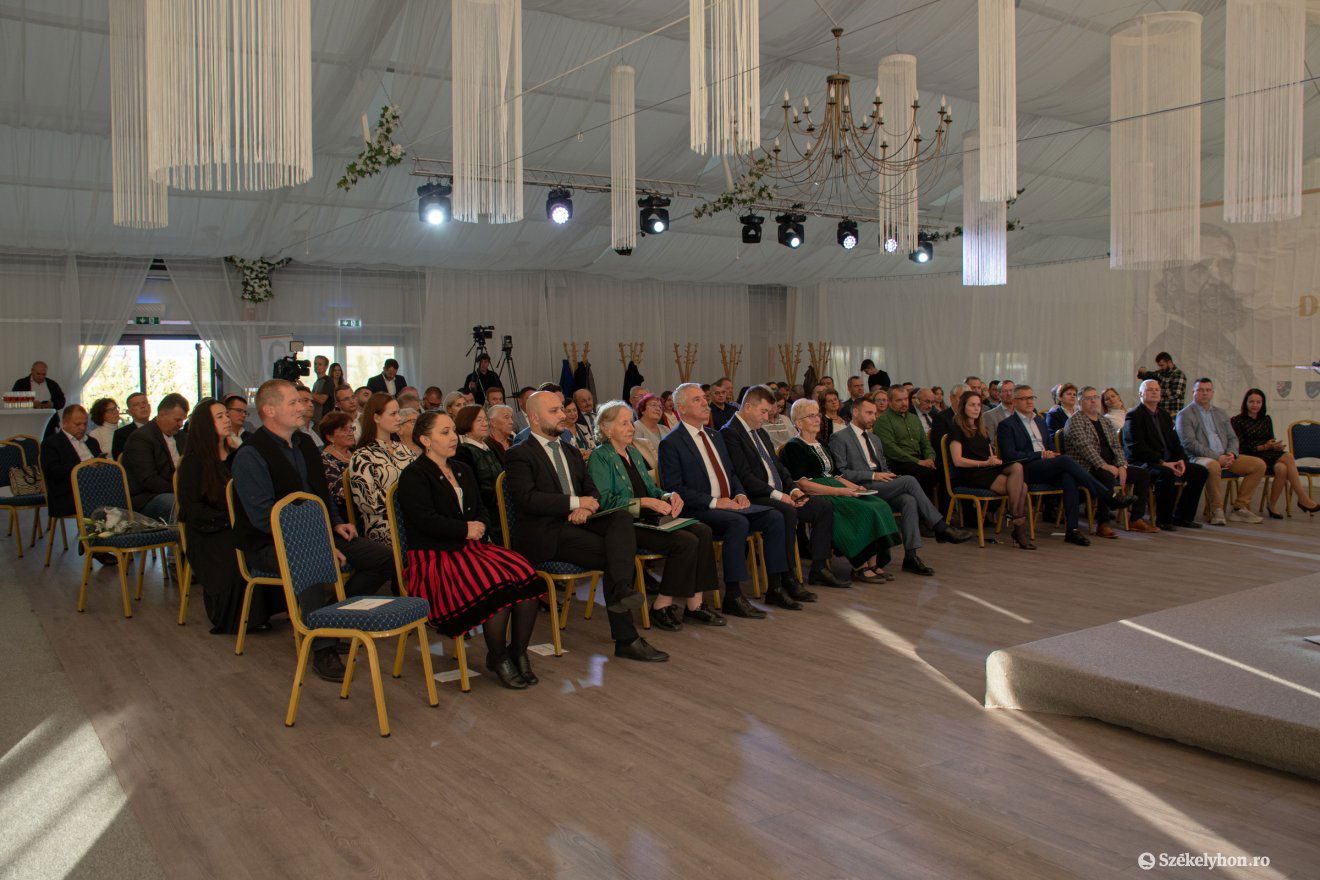 •  Fotó: László Ildikó